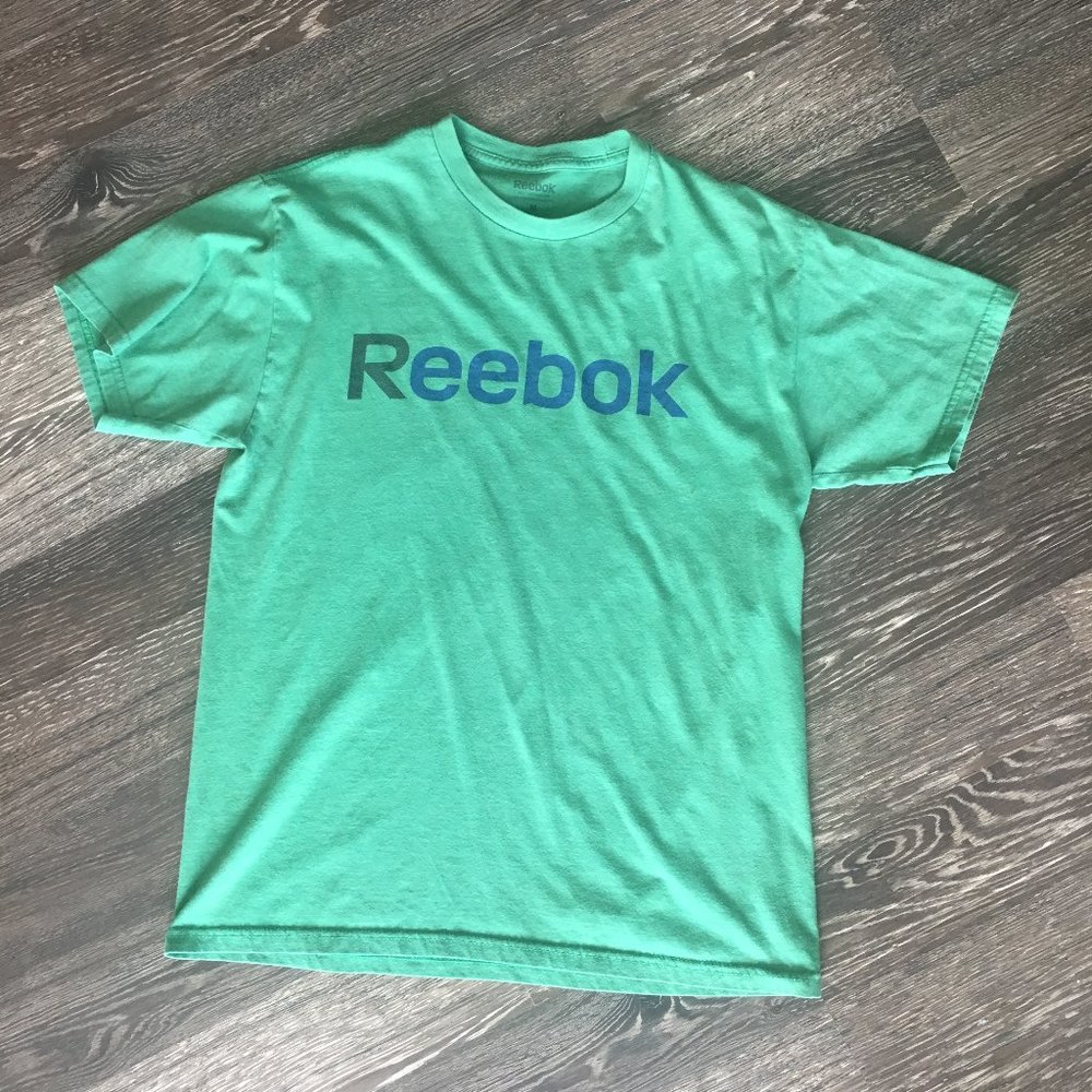 Men's green t shirt
